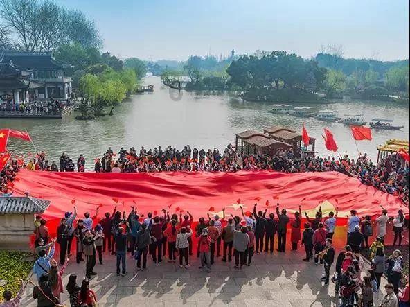 最近熬夜有点厉害黑眼圈太可怕，有什么奇效吗去黑眼圈眼袋？游戏画面